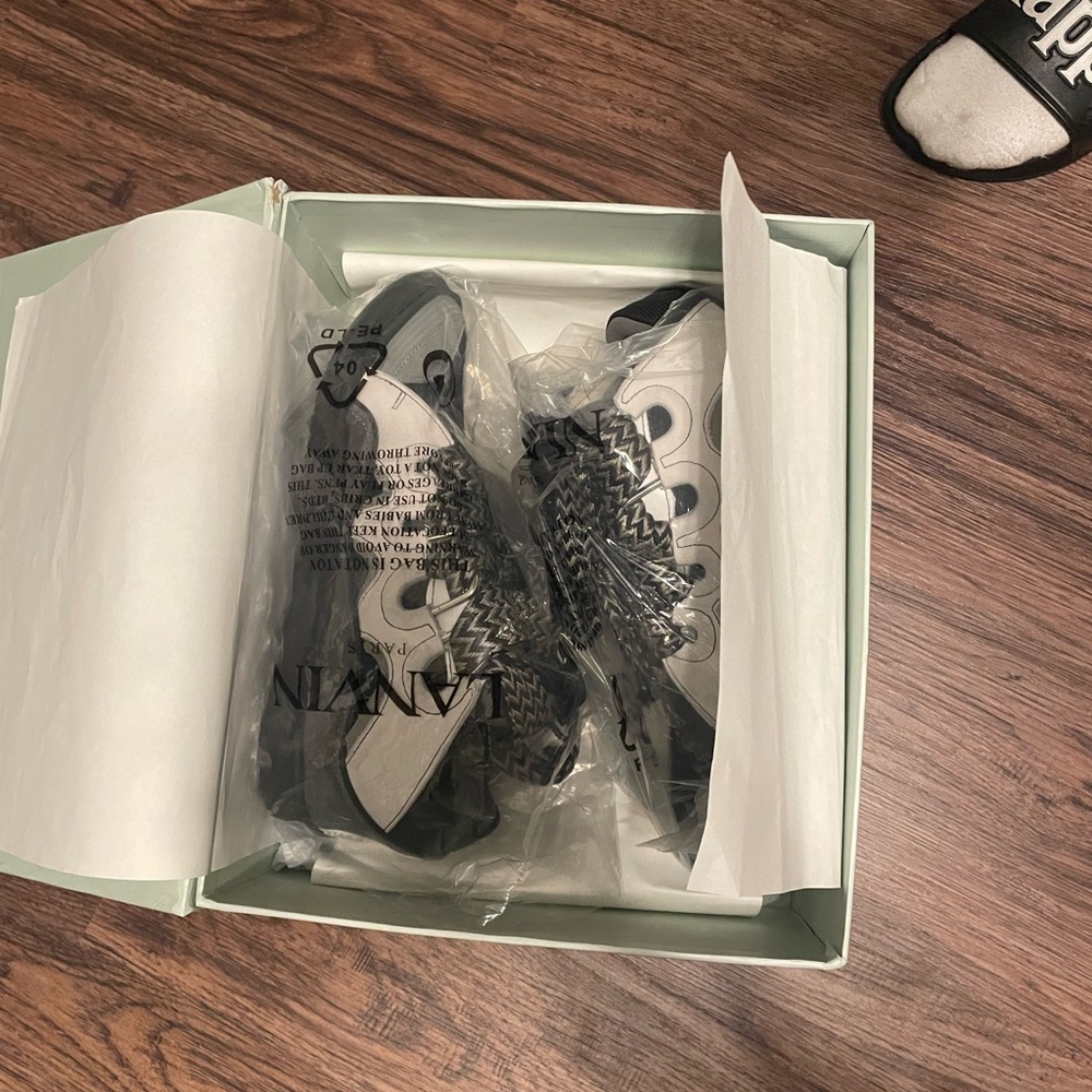 Lanvin curbs size 45